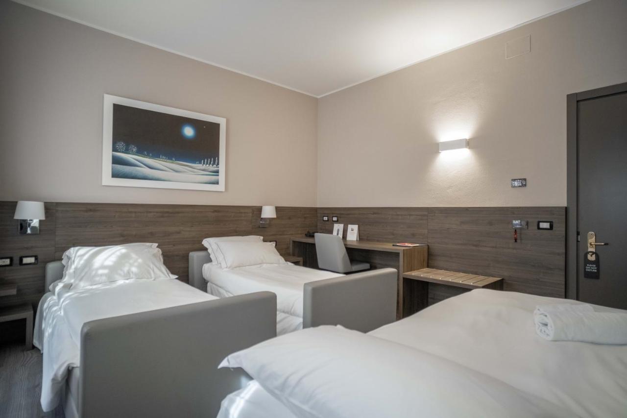Hotel Guerro Castelvetro di Modena Luaran gambar