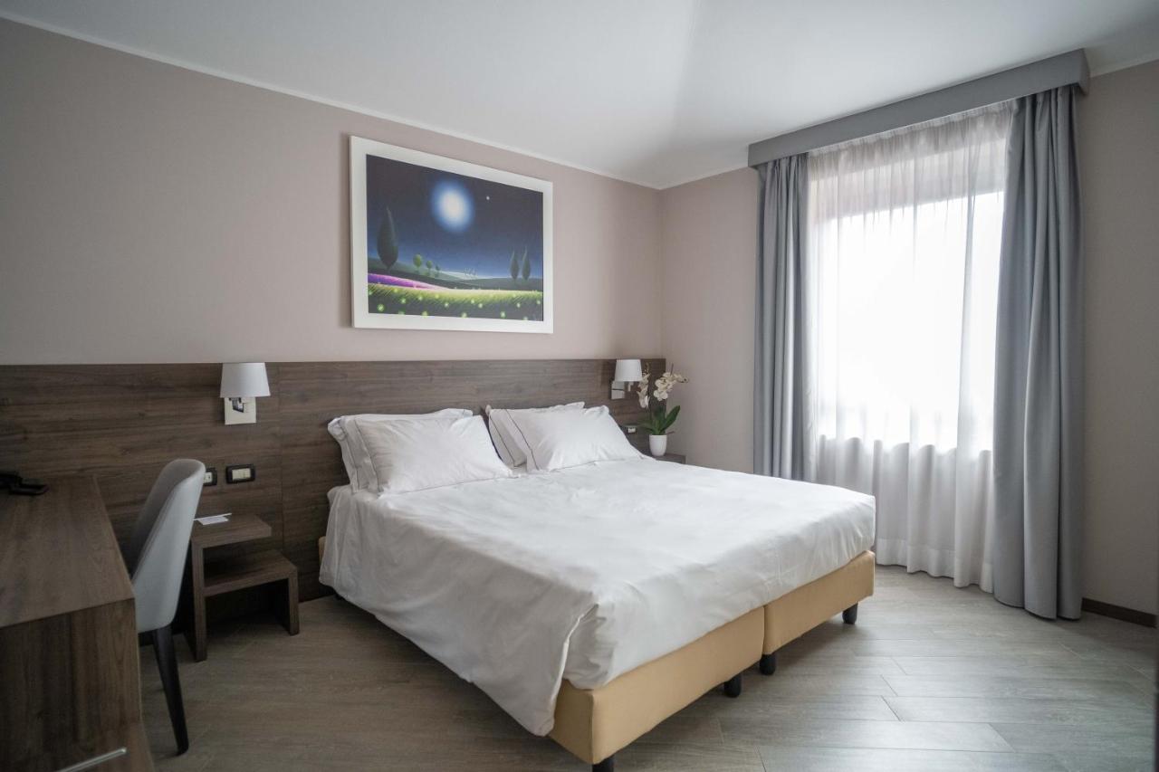 Hotel Guerro Castelvetro di Modena Luaran gambar