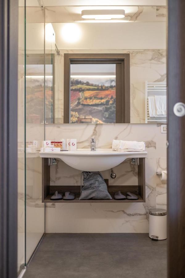 Hotel Guerro Castelvetro di Modena Luaran gambar